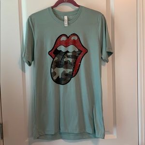 Graphic Tee - Red Lips with Camo Tongue